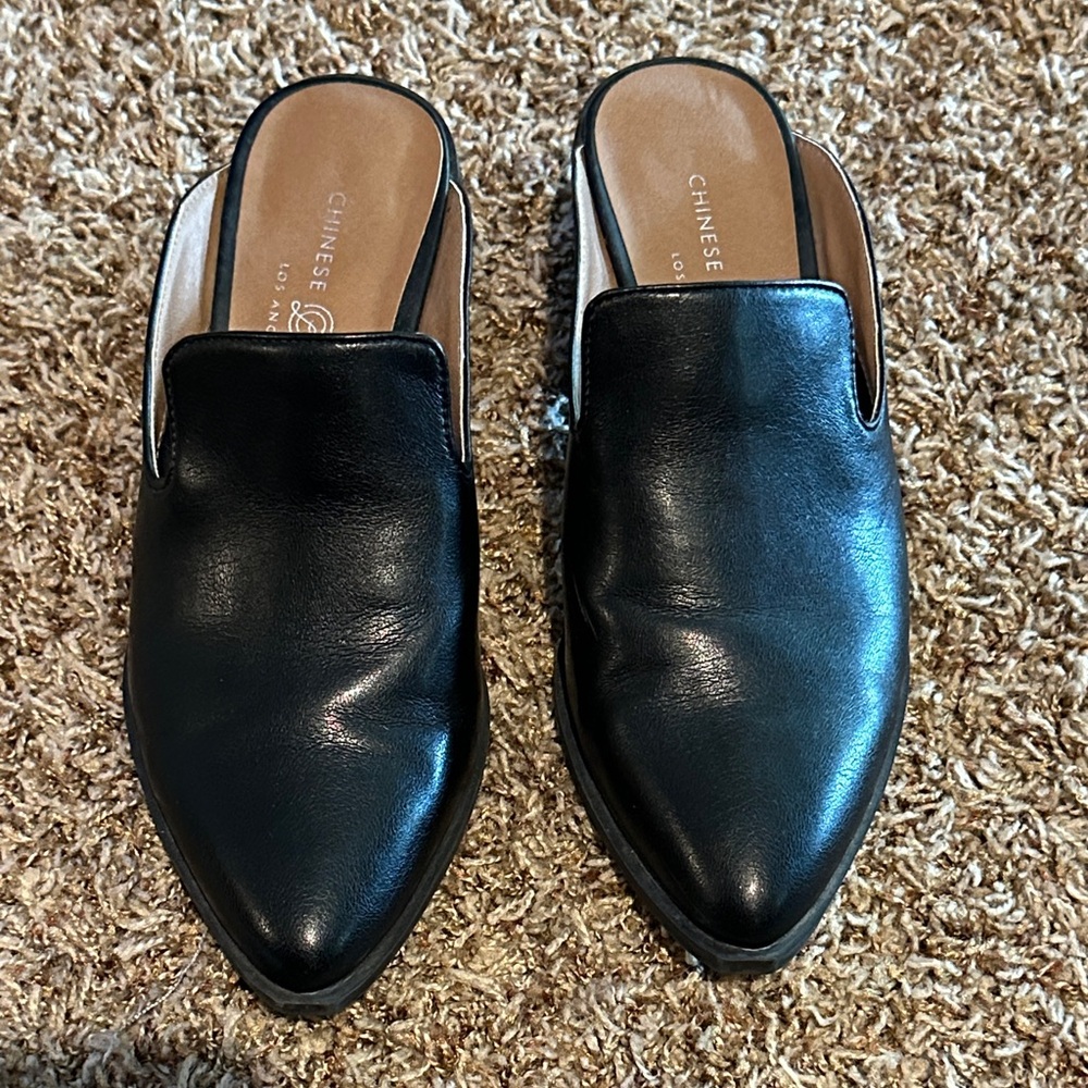 Chinese Laundry Black Leather Mules